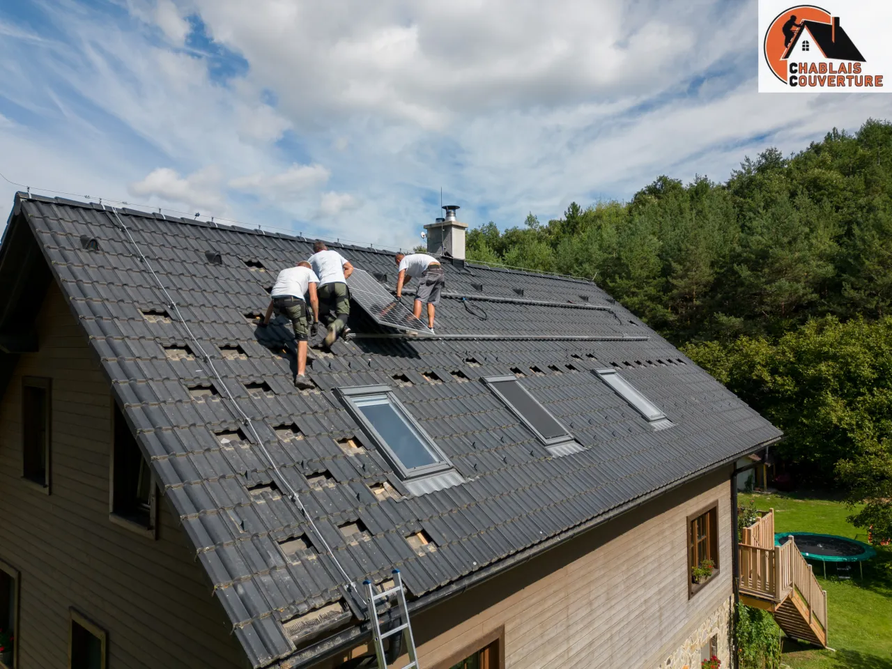 Réparation de fuite à Seynod : solins, noues, rives et entourages de cheminées