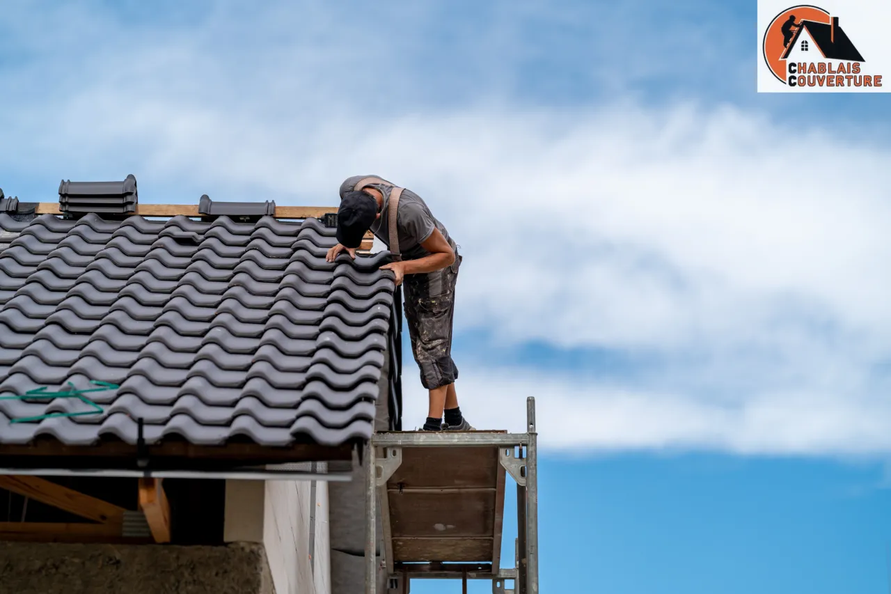 Entretien et réparation de toiture à Évian-les-Bains : démoussage, hydrofuge, étanchéité