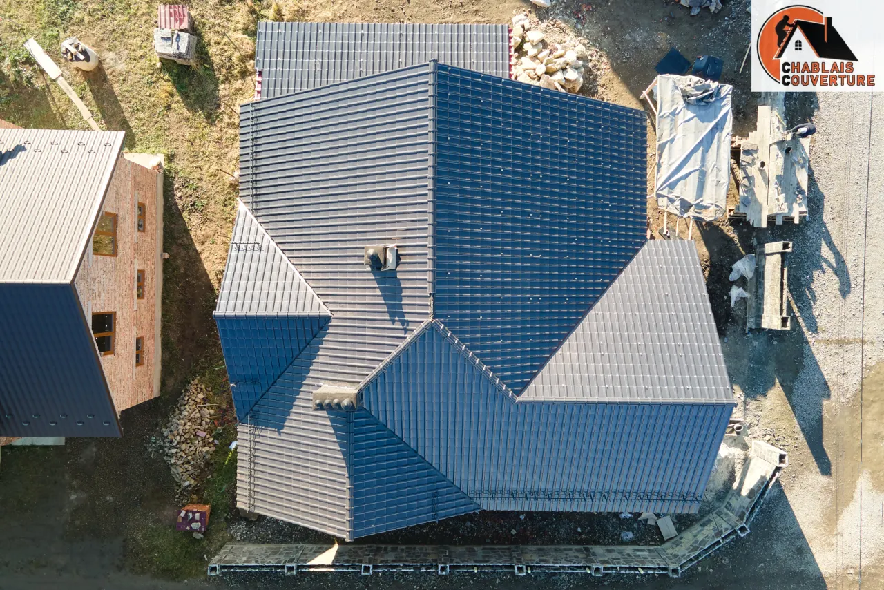 Urgence fuite de toiture à La Roche-sur-Foron après orage et vent